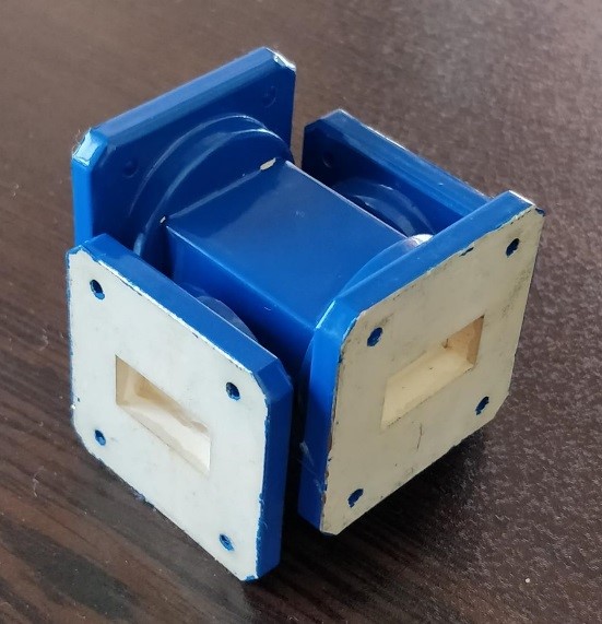 طراحی مکانیکی و ساخت Cross Coupler باند Ku